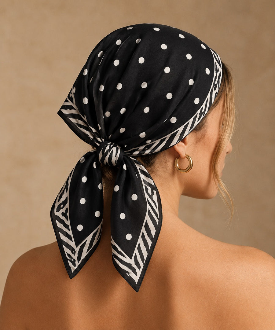 Pañoleta Negra Lunares Beige