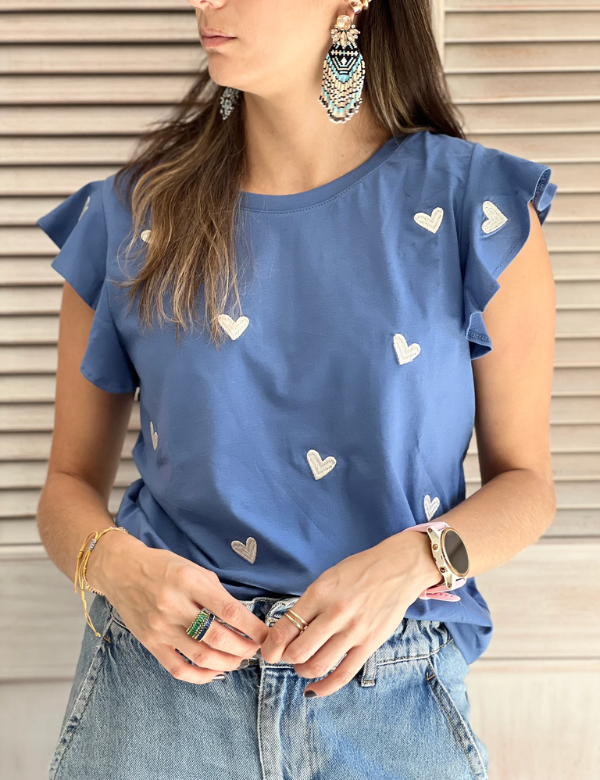 T Shirt Corazones Bordados Azul