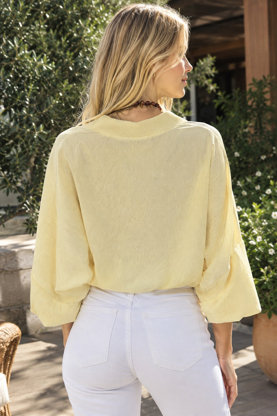 Blusa Manga Larga Boton Cuello  V