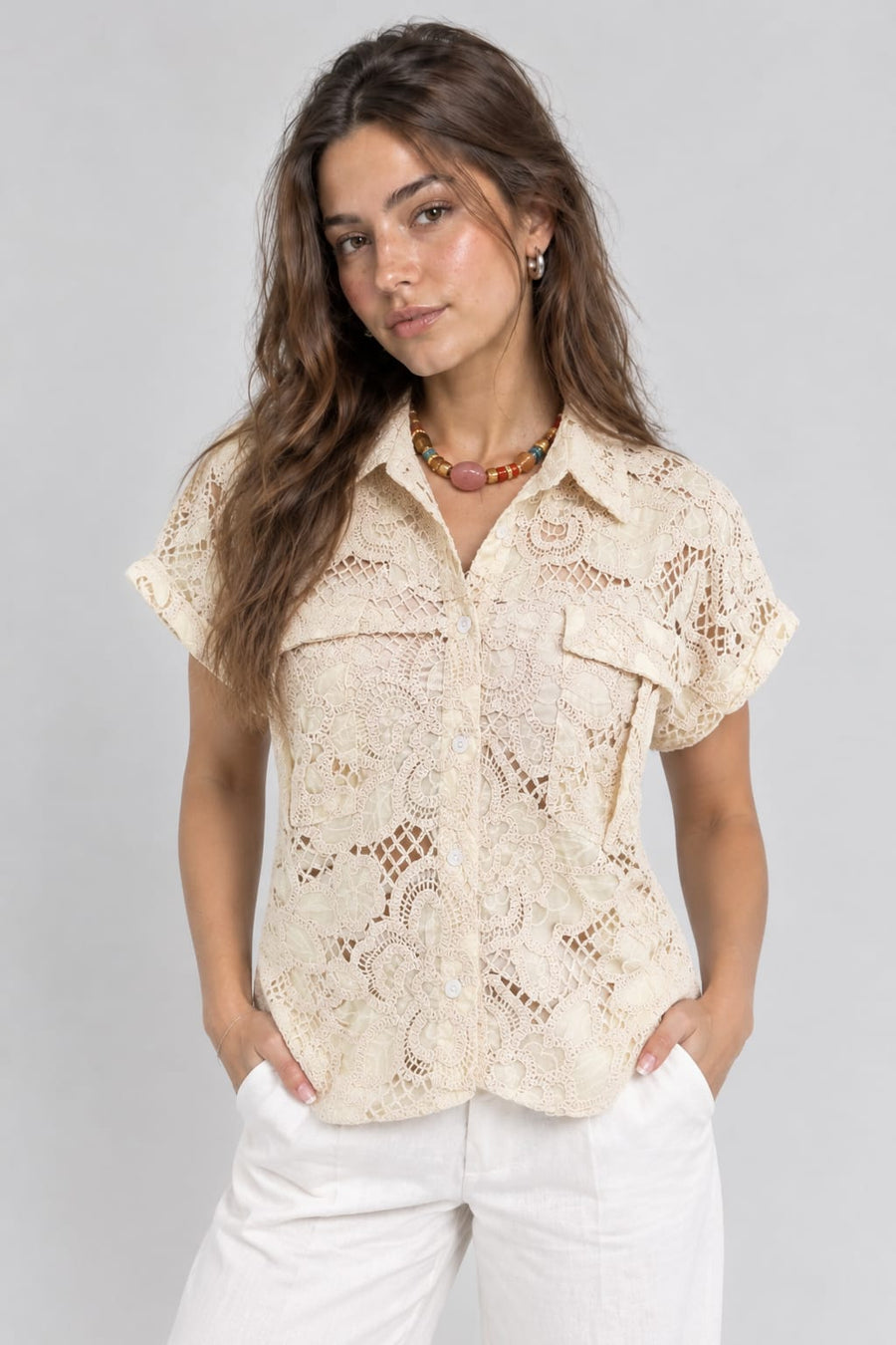 Camisa Cuello Bordado Bolsillo Beige