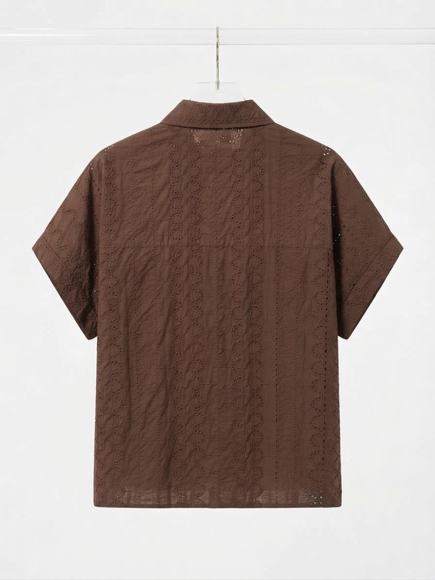 Camisa Cuello Ojalillo Bolsillos Café