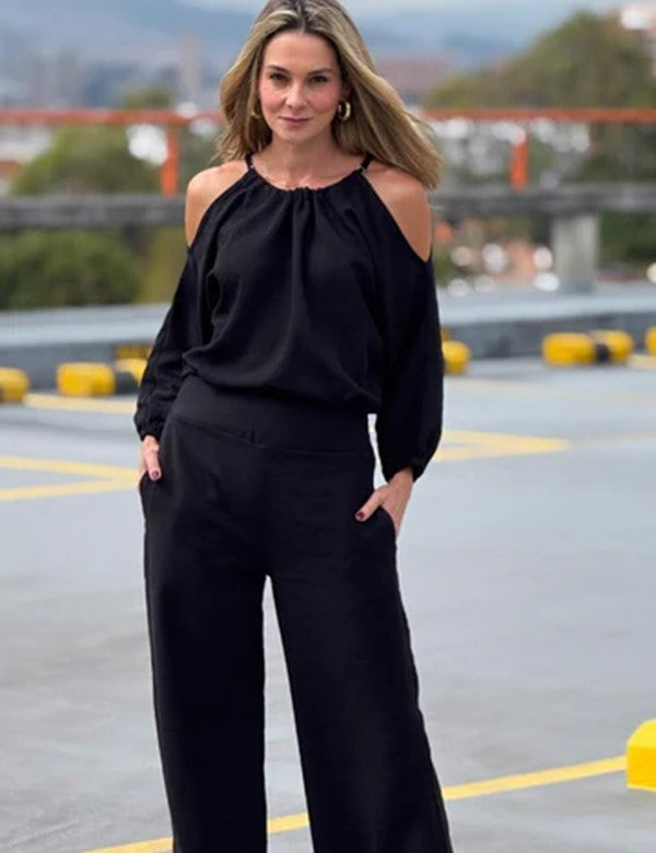 Blusa Con Tiras y Hombros Descubiertos Maeva Negro