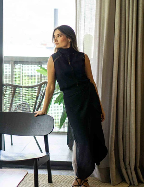 Blusa Con Encaje En Hombros Alejandra Negro