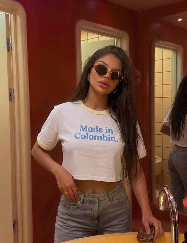 Camiseta Made in Colombia Cuello Amarillo