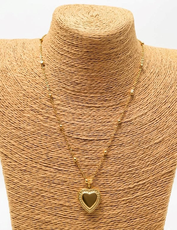 Collar Relicario Corazon