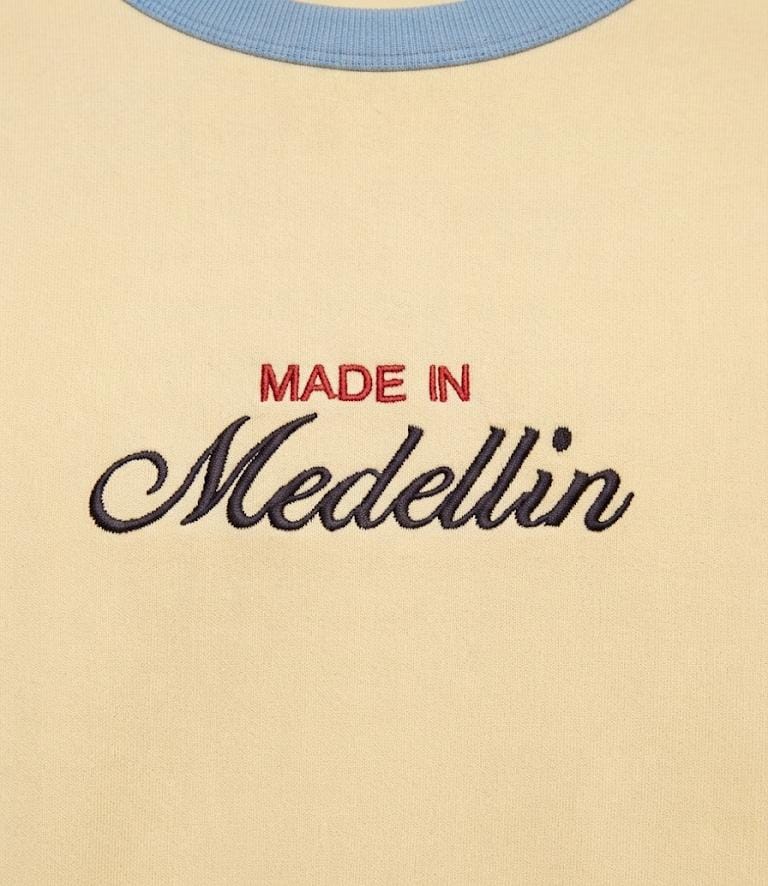 Made in Medellin Mantequilla Bordado Azul